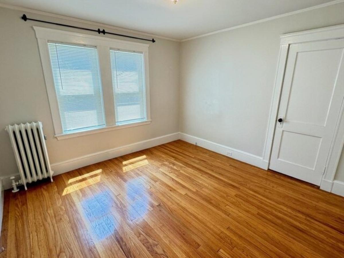 Picture of Apartment For Rent in Newton, Massachusetts, United States