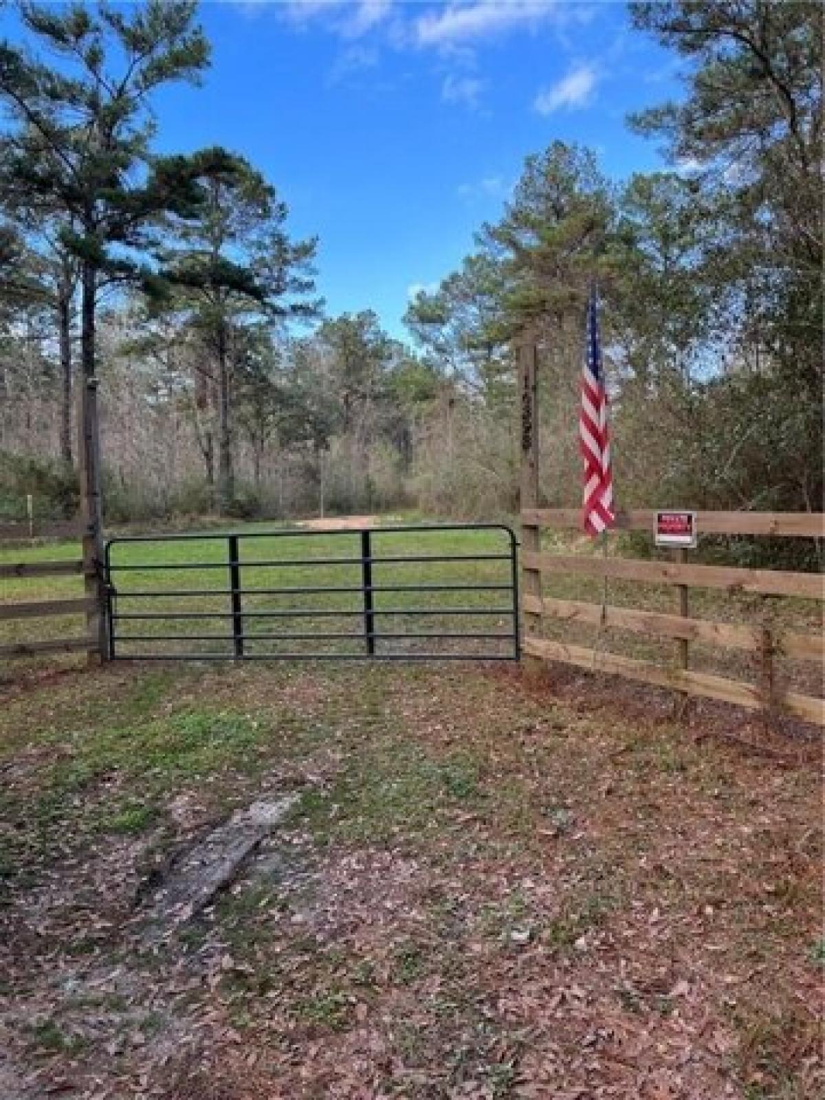 Picture of Residential Land For Sale in Covington, Louisiana, United States