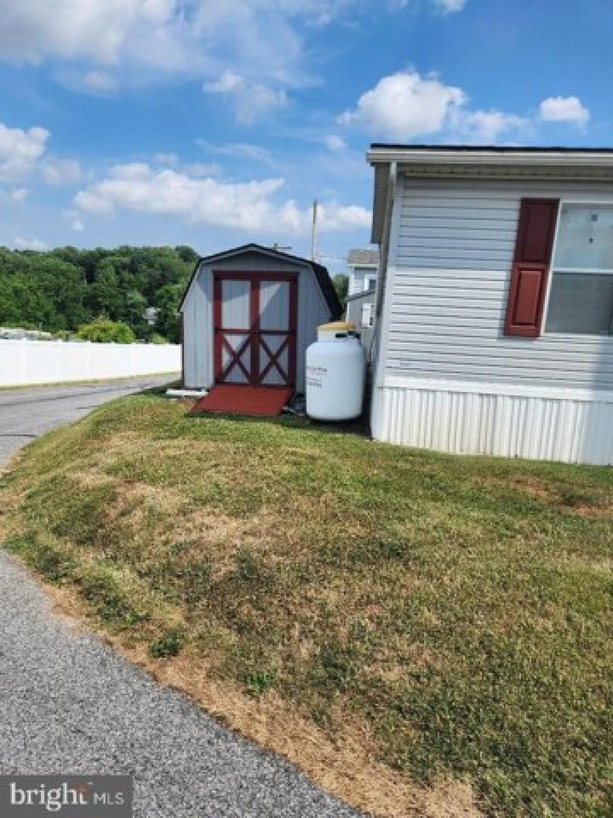 Picture of Home For Sale in Coatesville, Pennsylvania, United States