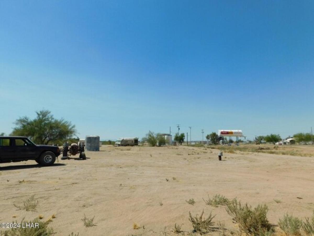 Picture of Residential Land For Sale in Bouse, Arizona, United States