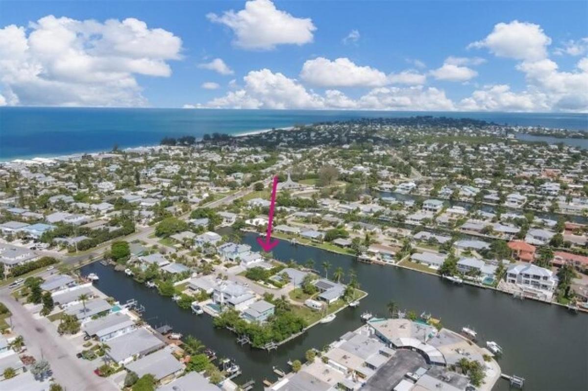 Picture of Home For Sale in Holmes Beach, Florida, United States