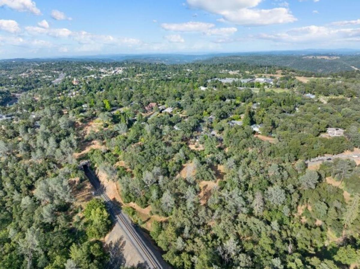 Picture of Residential Land For Sale in Auburn, California, United States