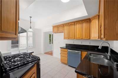 Apartment For Rent in Glendale, California