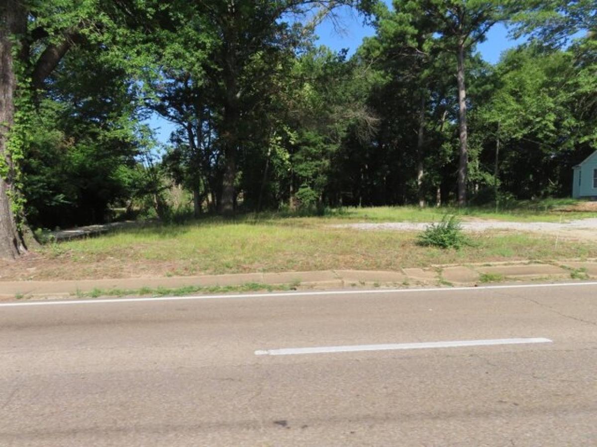 Picture of Residential Land For Sale in Tupelo, Mississippi, United States