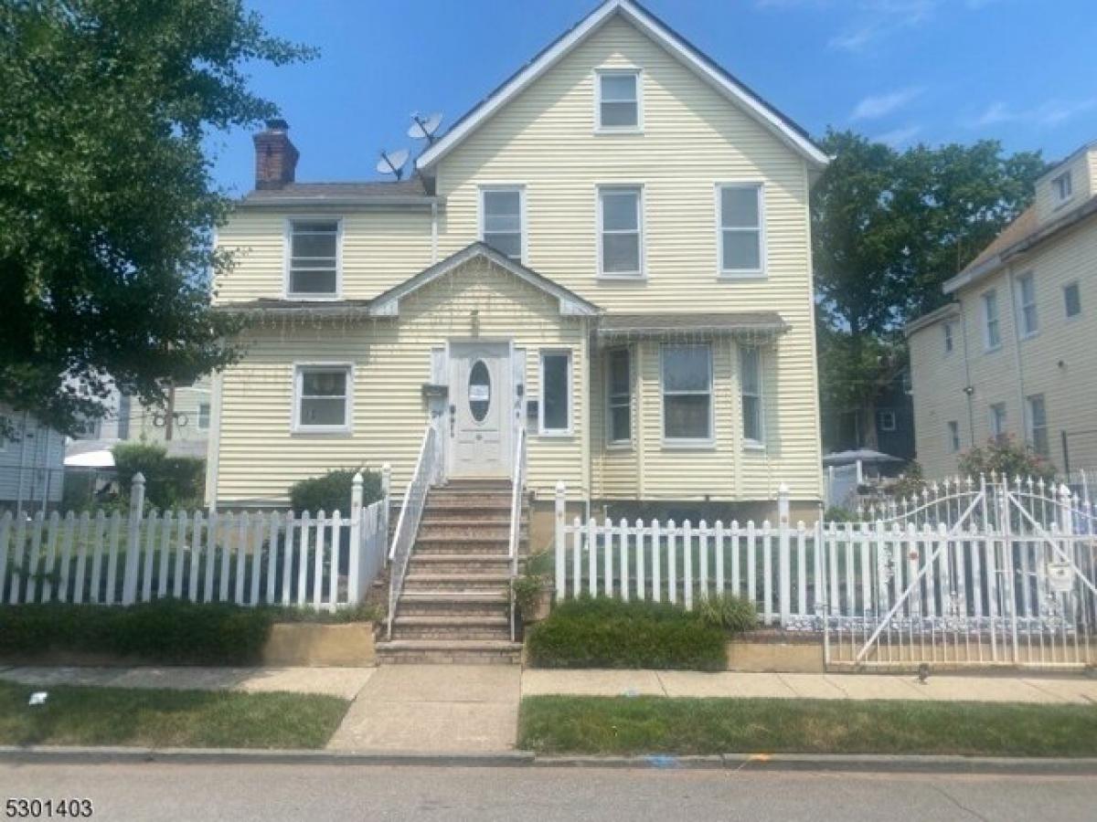 Picture of Home For Rent in East Orange, New Jersey, United States