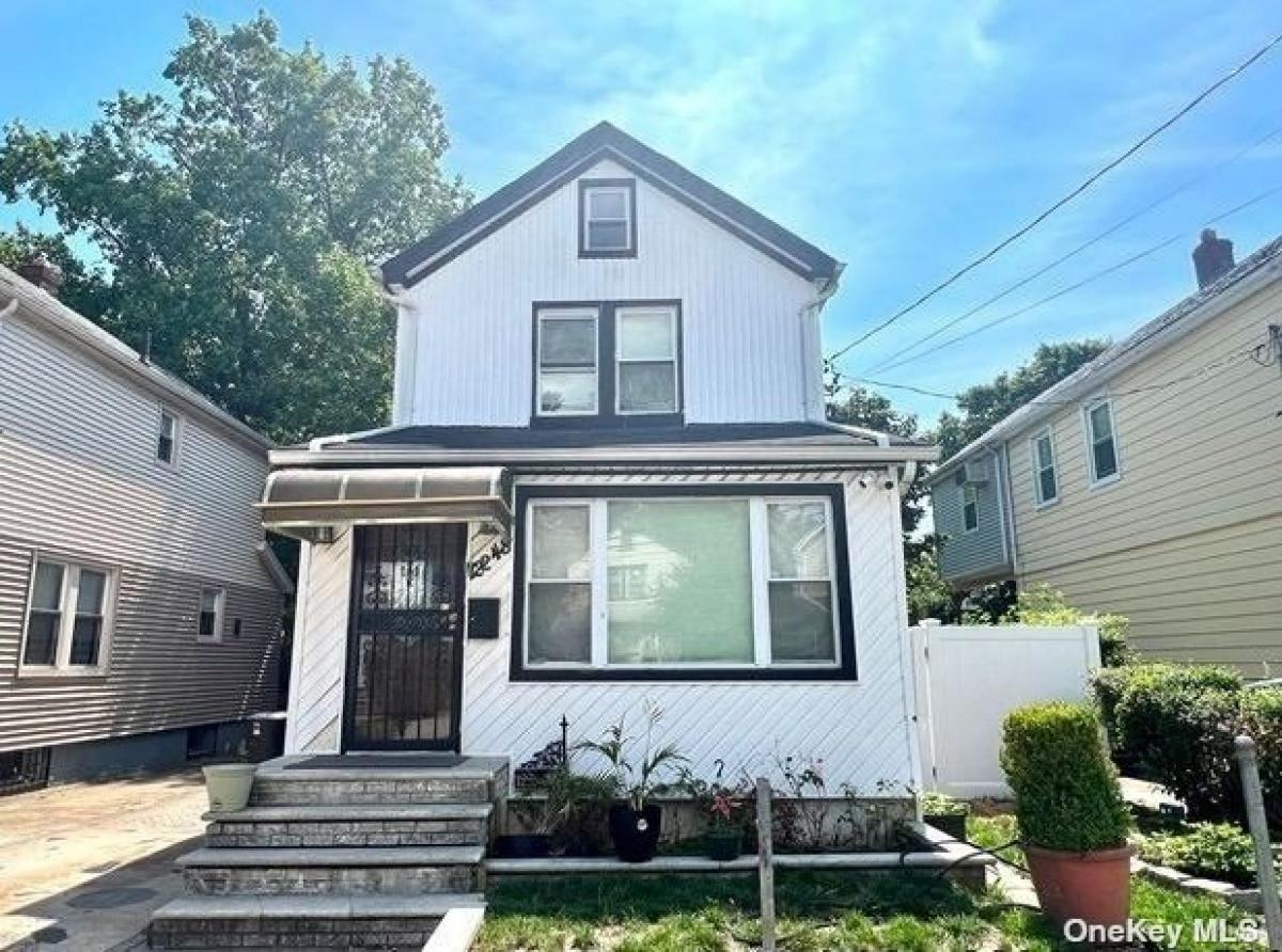 Picture of Home For Sale in Springfield Gardens, New York, United States