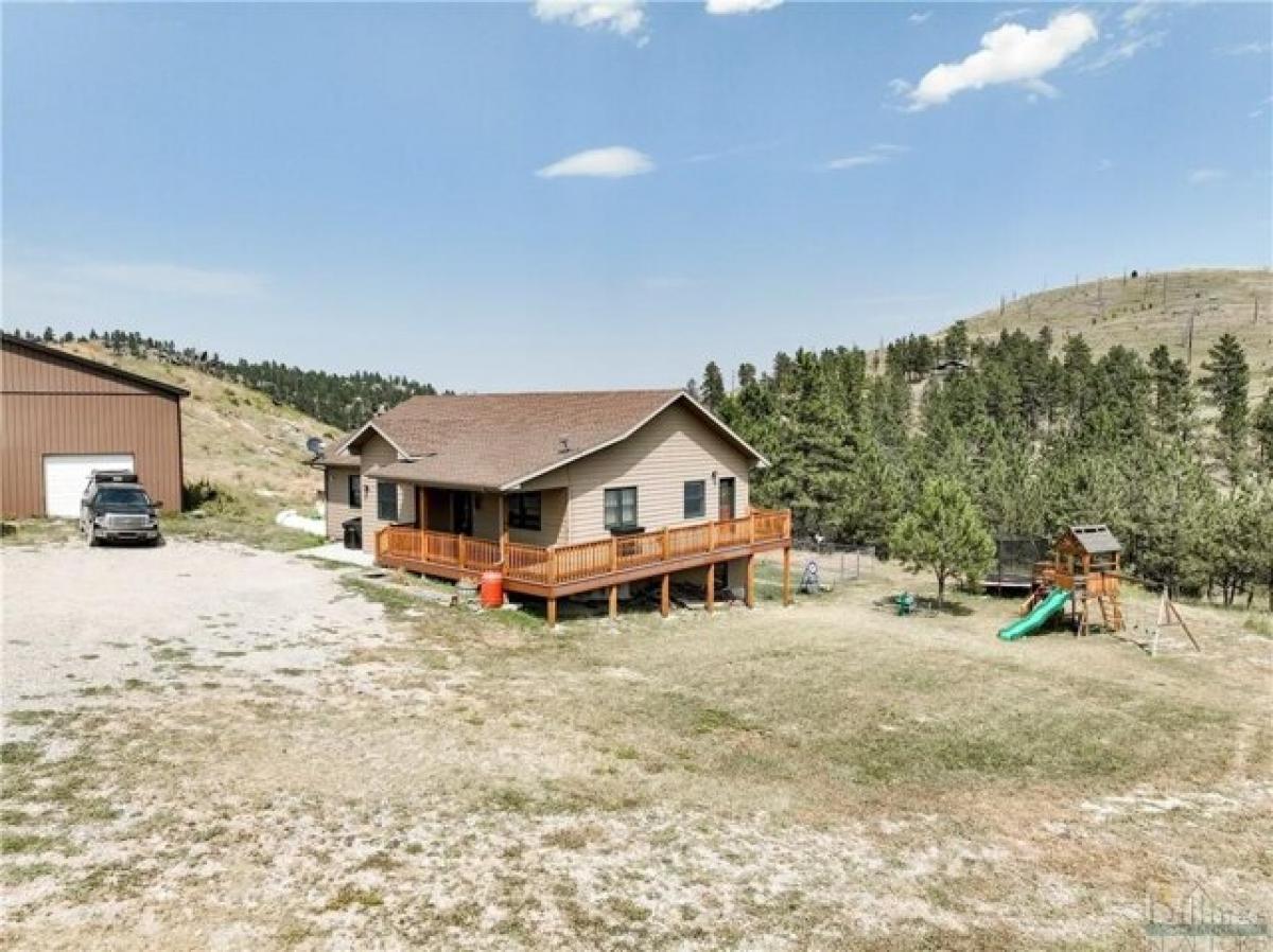 Picture of Home For Sale in Reed Point, Montana, United States