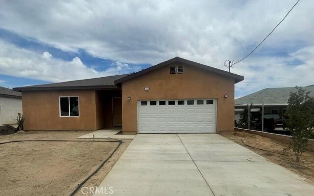 Picture of Home For Sale in Colton, California, United States