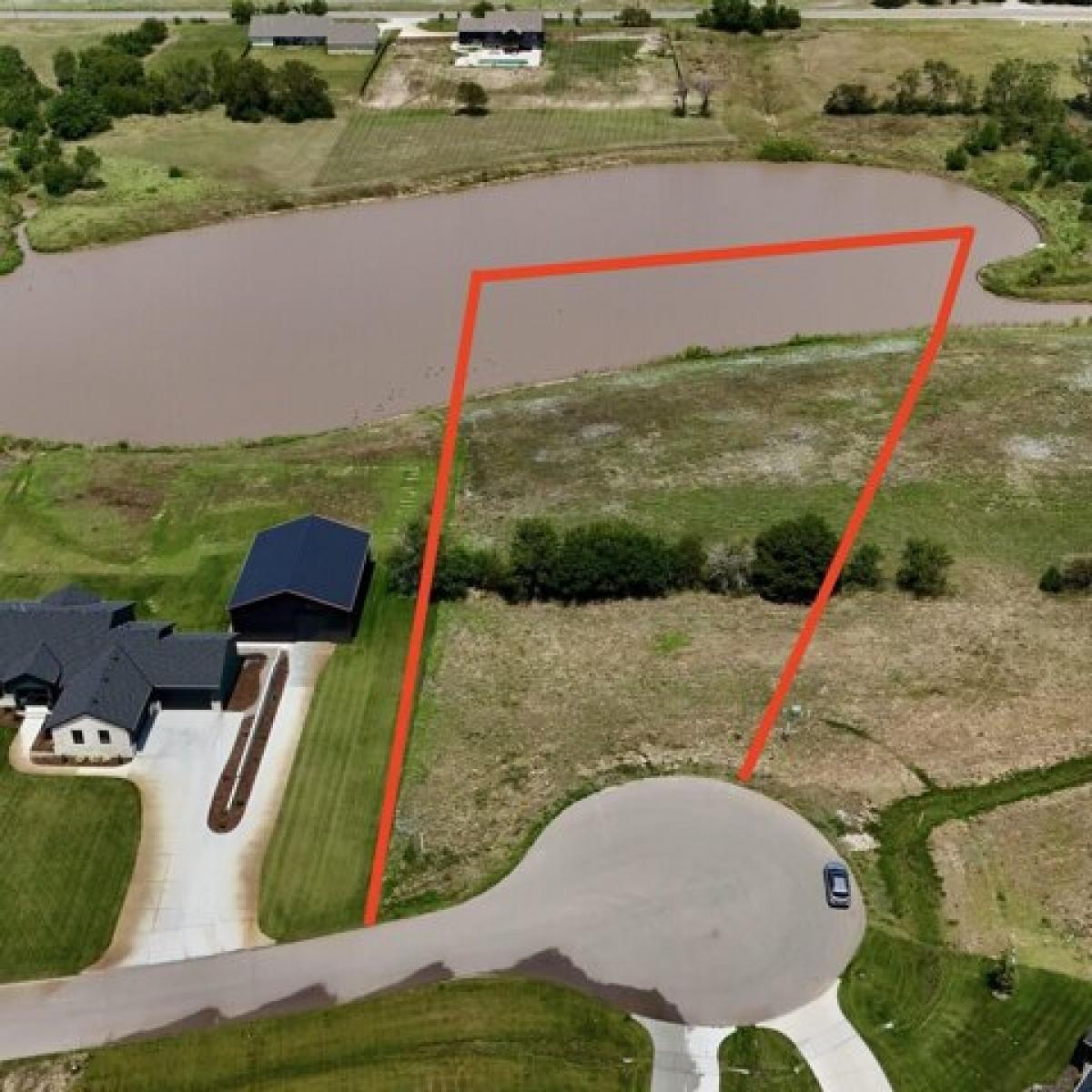 Picture of Residential Land For Sale in Wichita, Kansas, United States