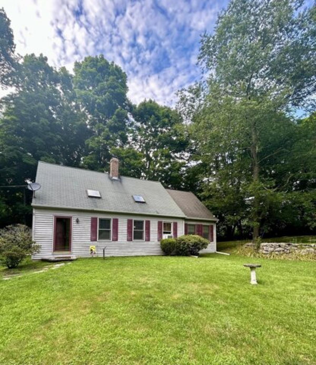 Picture of Home For Sale in Essex, Connecticut, United States