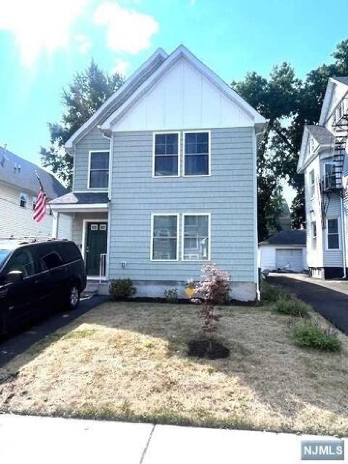 Picture of Home For Sale in East Orange, New Jersey, United States