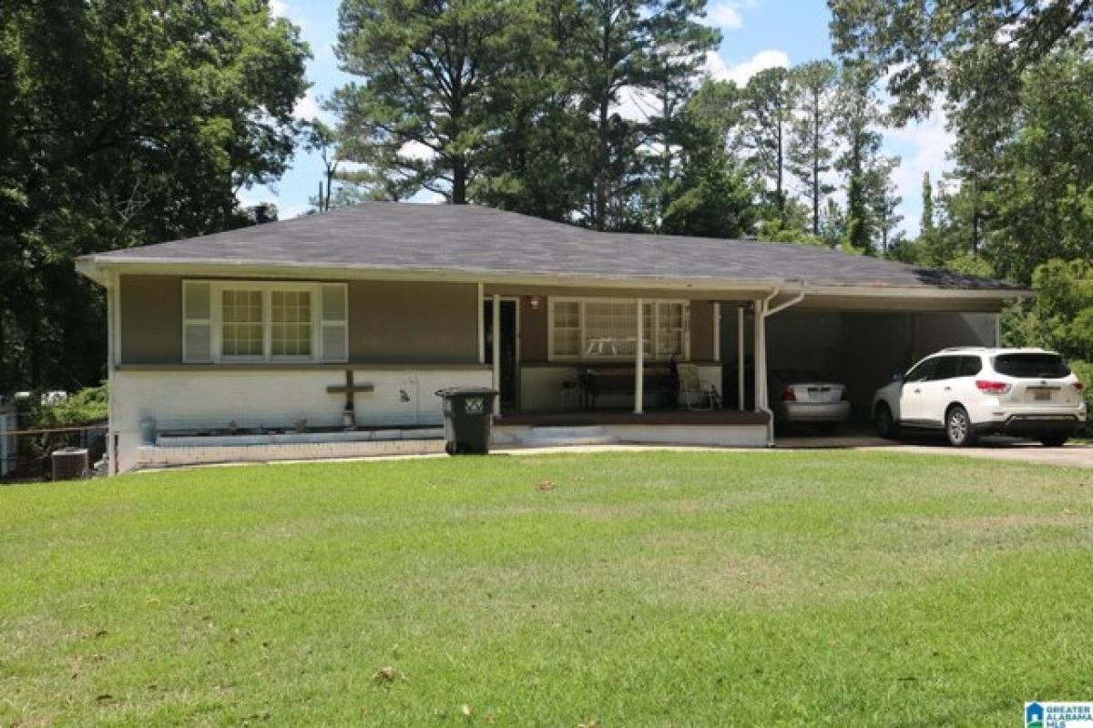 Picture of Home For Sale in Hueytown, Alabama, United States