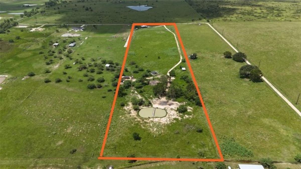 Picture of Residential Land For Sale in Sealy, Texas, United States