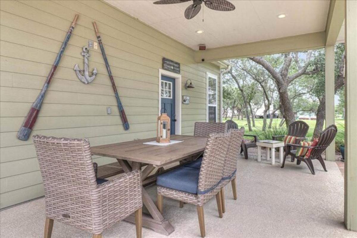 Picture of Home For Sale in Aransas Pass, Texas, United States