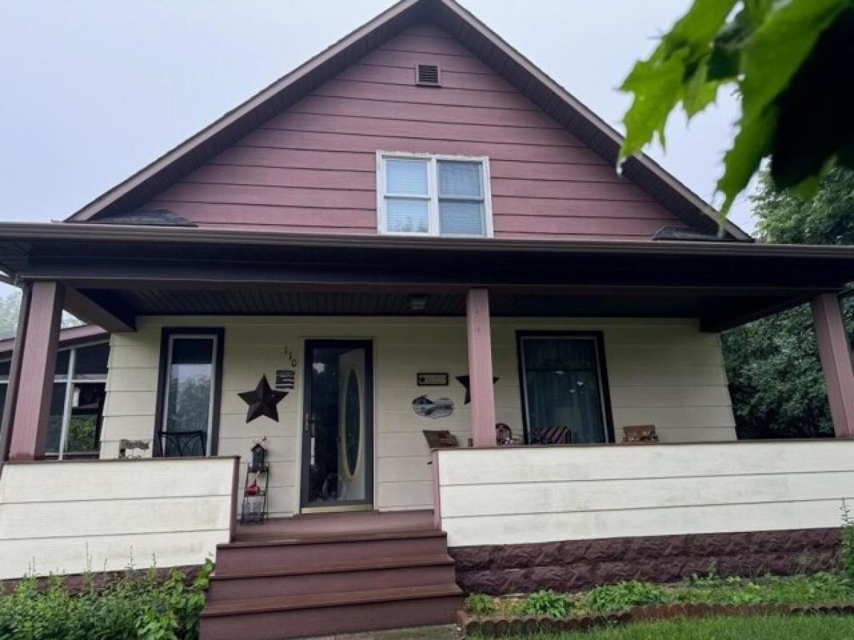 Picture of Home For Sale in Lake Benton, Minnesota, United States