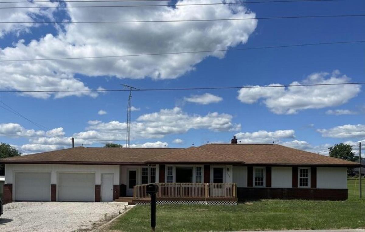 Picture of Home For Sale in Ferdinand, Indiana, United States