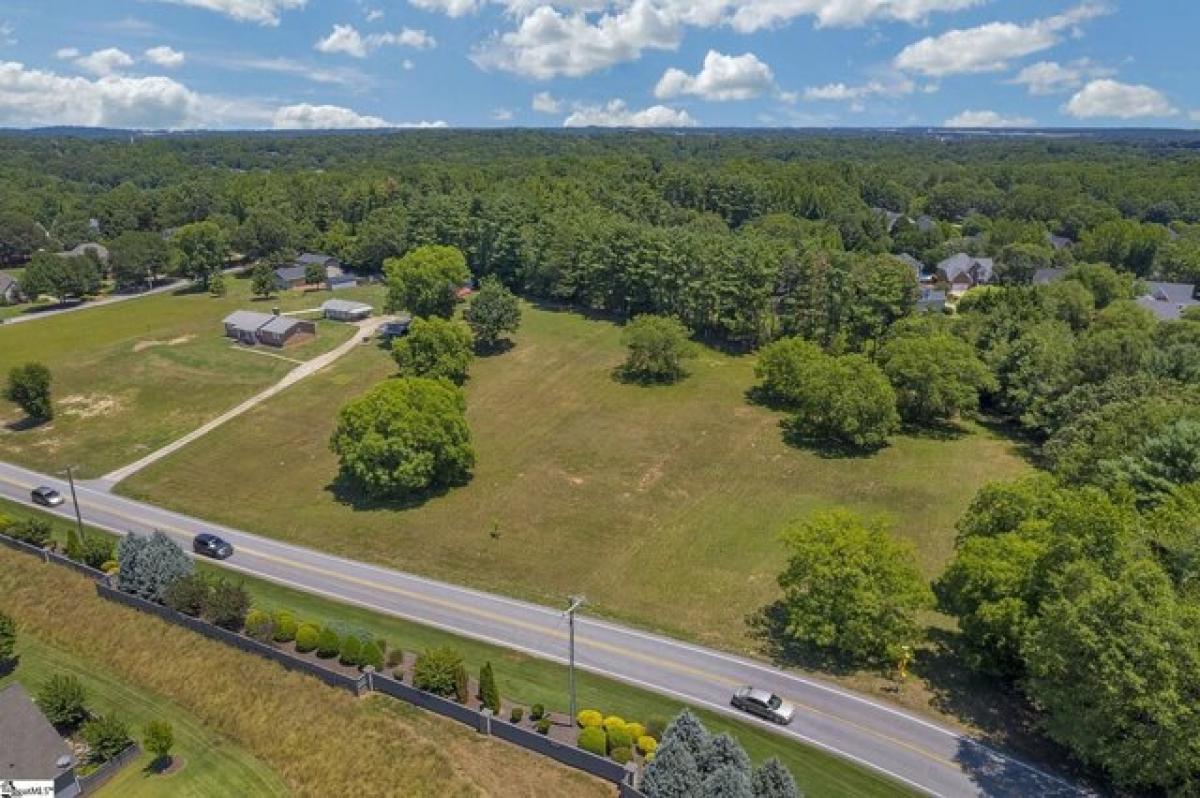 Picture of Residential Land For Sale in Greer, South Carolina, United States