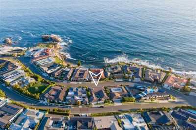 Home For Rent in Corona del Mar, California