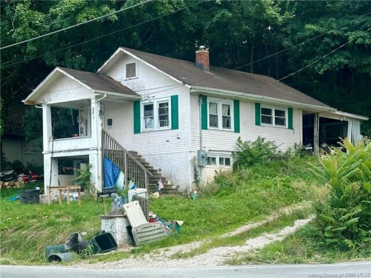 Picture of Home For Sale in Corydon, Indiana, United States