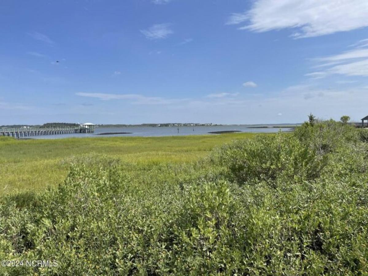 Picture of Residential Land For Sale in Morehead City, North Carolina, United States