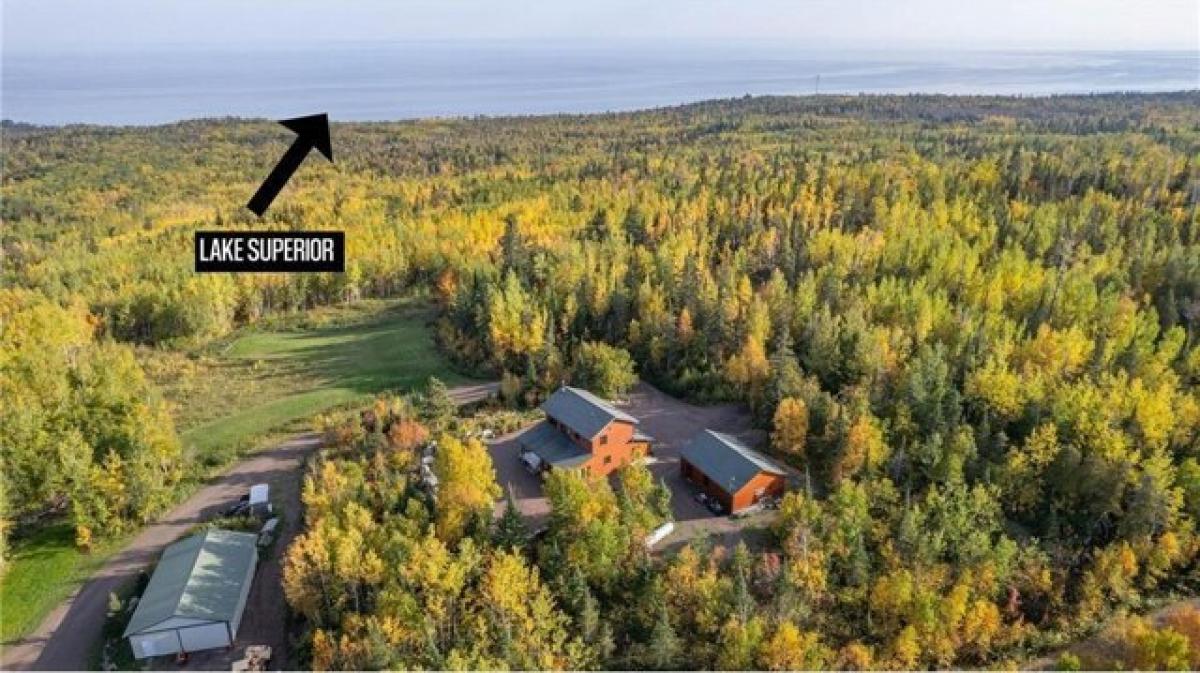 Picture of Home For Sale in Silver Bay, Minnesota, United States