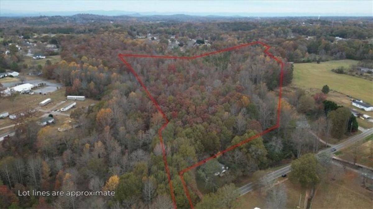 Picture of Residential Land For Sale in Easley, South Carolina, United States