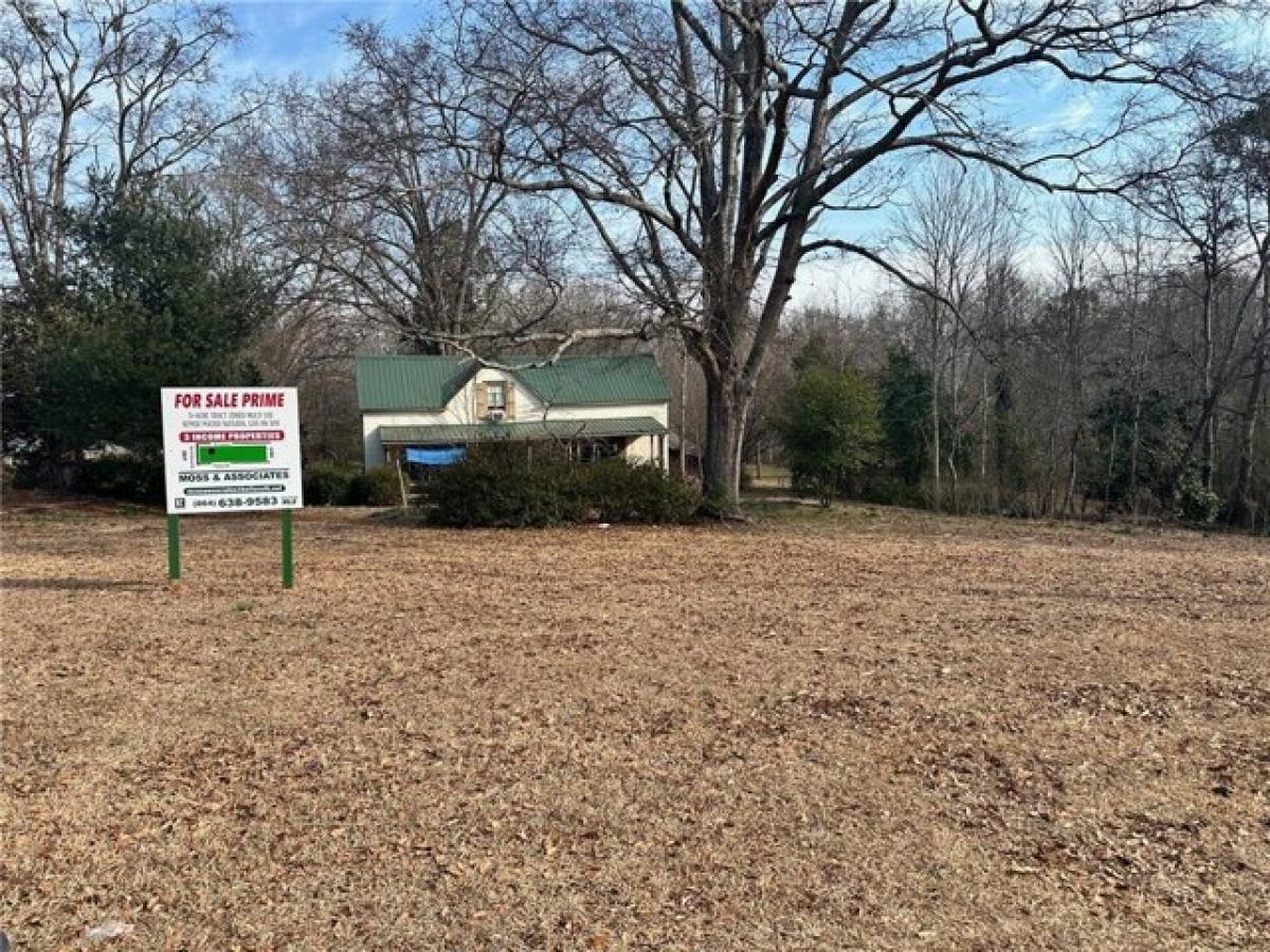 Picture of Home For Sale in Walhalla, South Carolina, United States