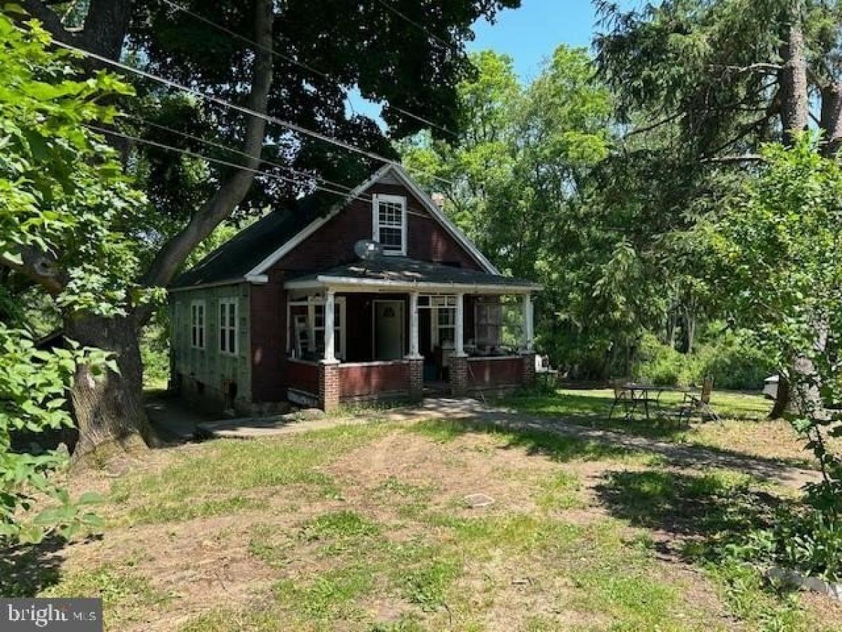 Picture of Home For Sale in Pennsylvania Furnace, Pennsylvania, United States