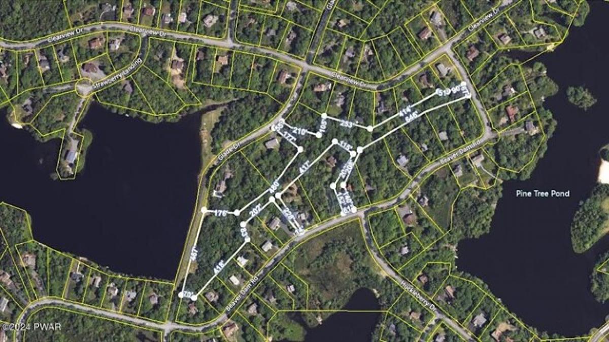 Picture of Residential Land For Sale in Long Pond, Pennsylvania, United States