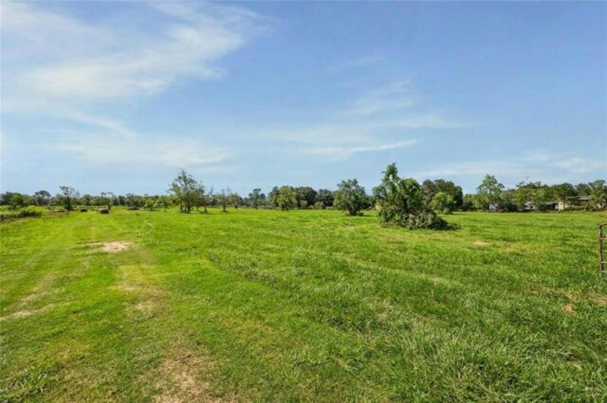 Picture of Residential Land For Sale in Santa Fe, Texas, United States