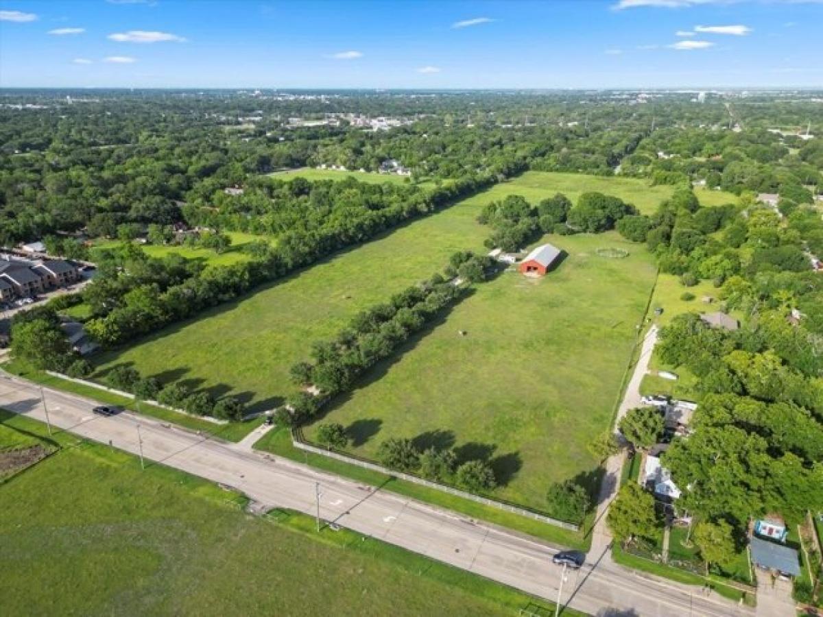 Picture of Residential Land For Sale in Rosenberg, Texas, United States