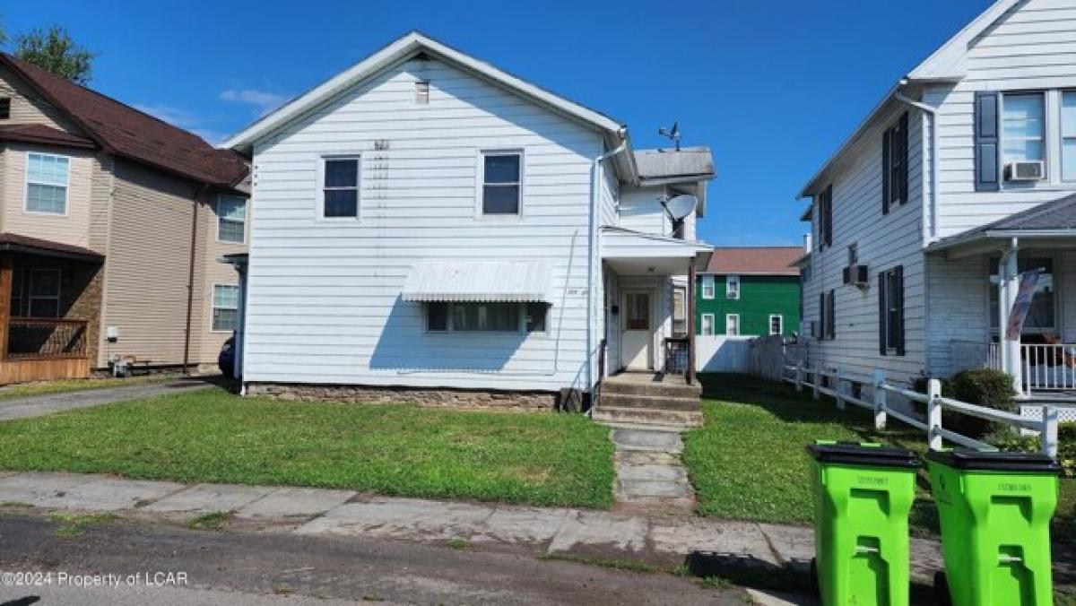 Picture of Home For Sale in West Pittston, Pennsylvania, United States