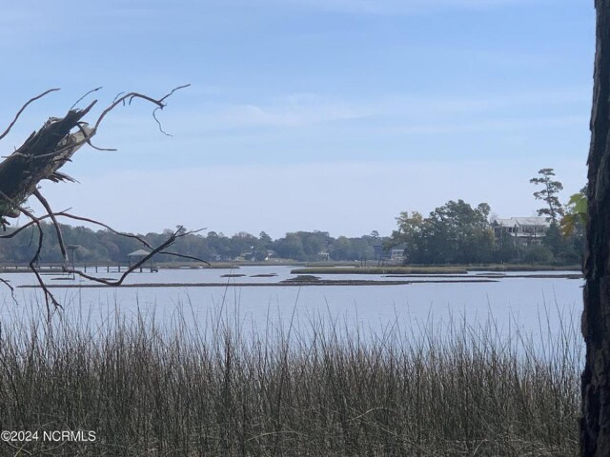 Picture of Residential Land For Sale in Hampstead, North Carolina, United States