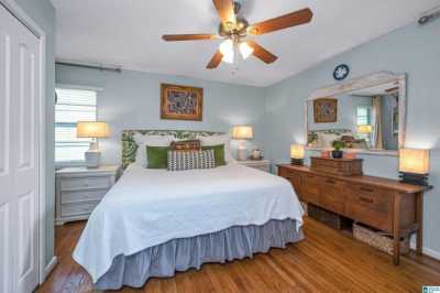 Home For Sale in Leeds, Alabama