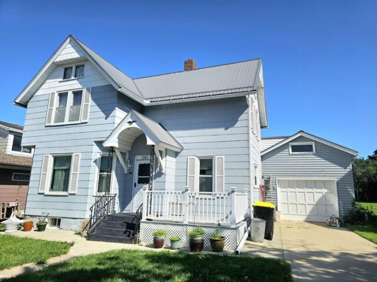 Picture of Home For Sale in Spring Grove, Minnesota, United States