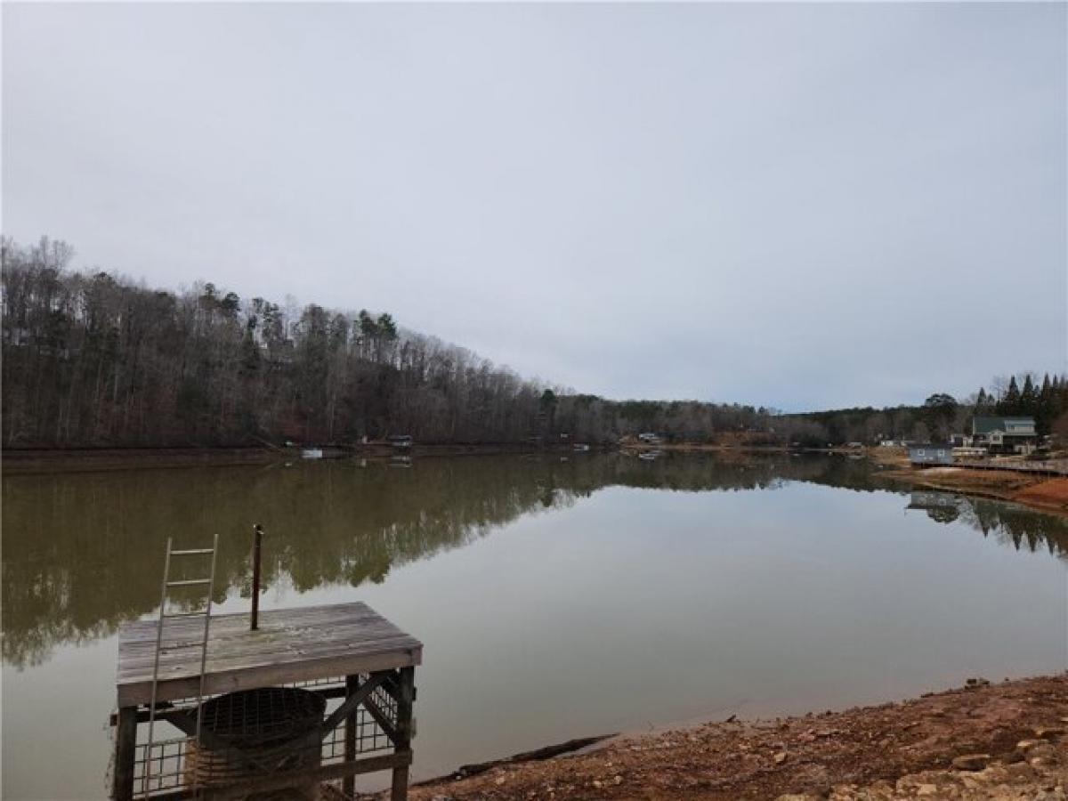 Picture of Residential Land For Sale in Tamassee, South Carolina, United States