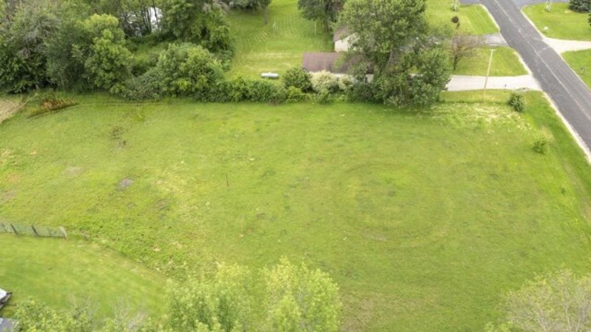 Picture of Residential Land For Sale in Menasha, Wisconsin, United States