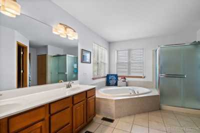 Home For Sale in North Aurora, Illinois