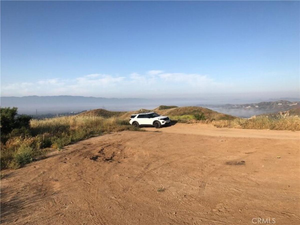 Picture of Residential Land For Sale in Agua Dulce, California, United States