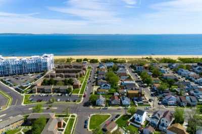 Home For Sale in Keansburg, New Jersey