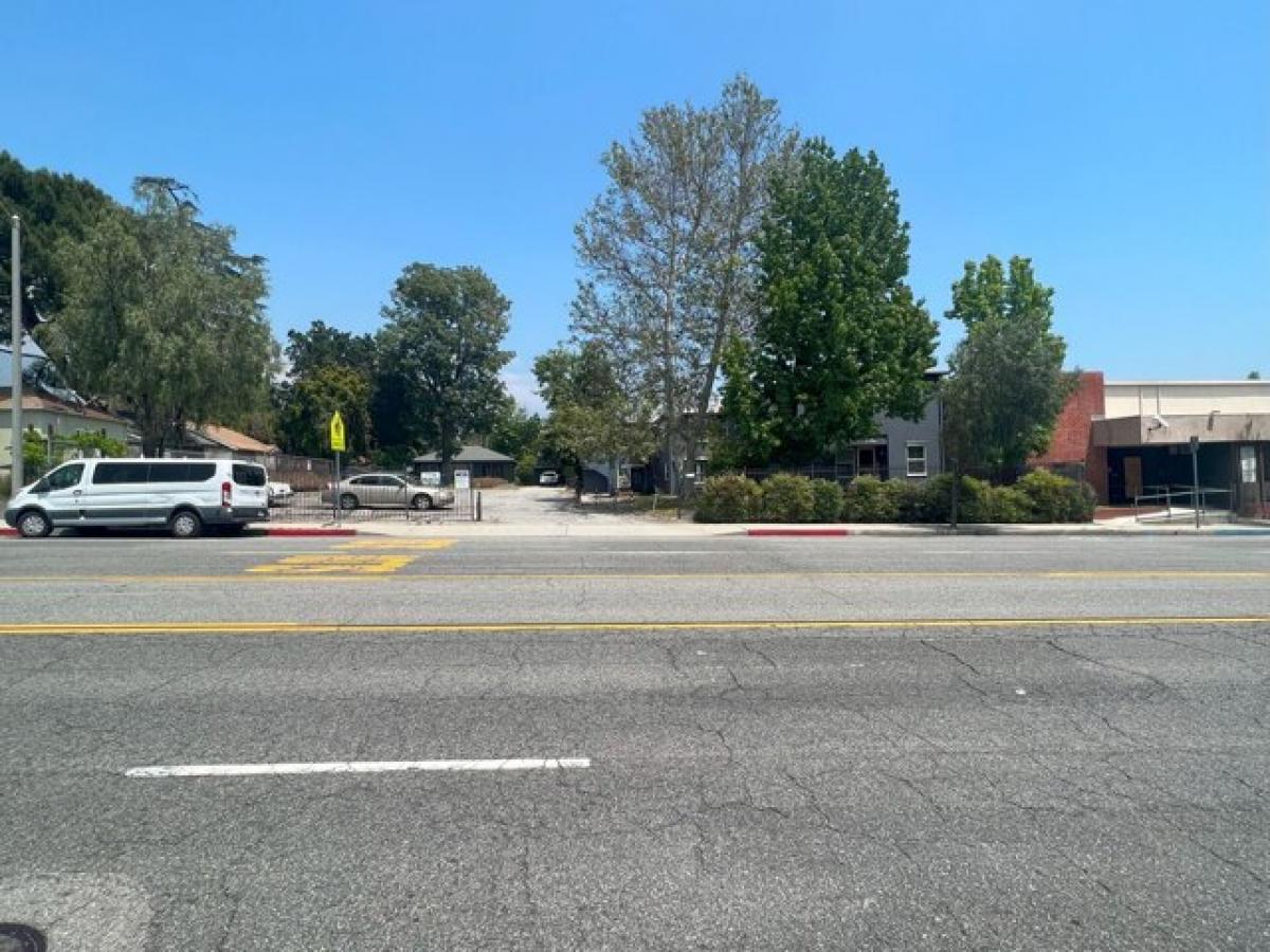 Picture of Home For Sale in Altadena, California, United States