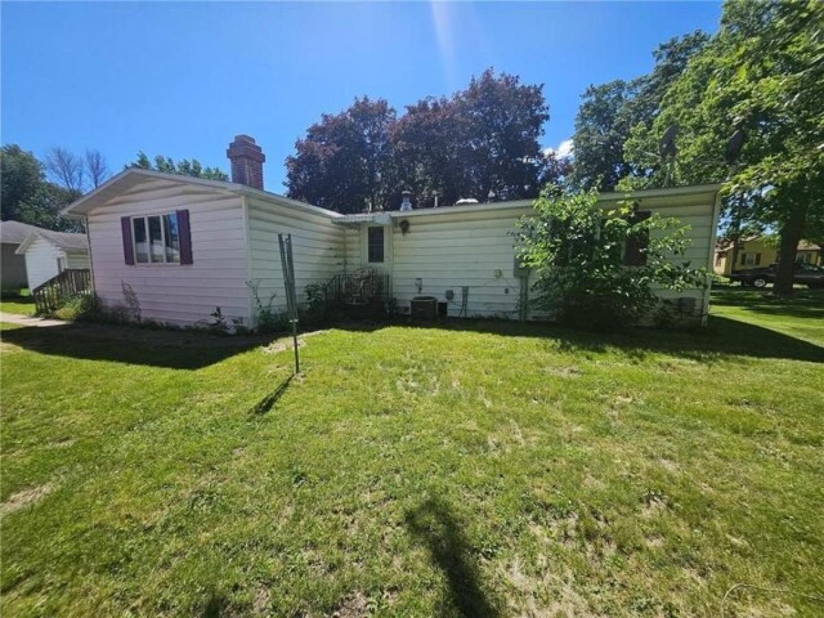 Picture of Home For Sale in Spring Valley, Minnesota, United States