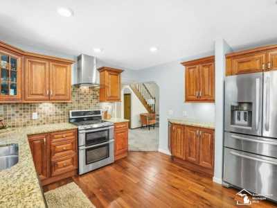 Home For Sale in Temperance, Michigan