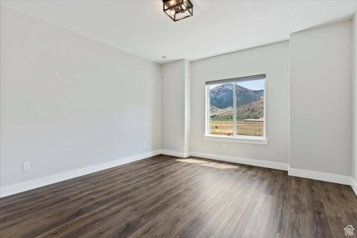 Picture of Home For Sale in Mantua, Utah, United States