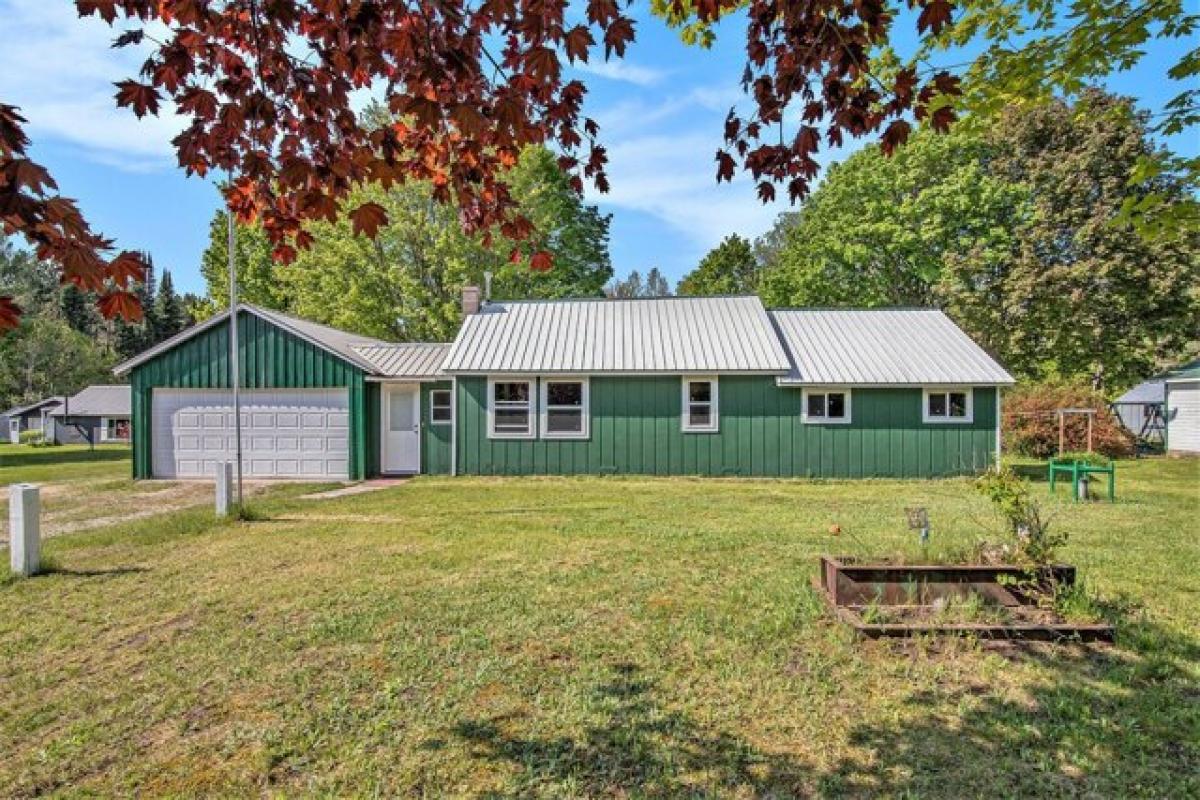 Picture of Home For Sale in Fife Lake, Michigan, United States