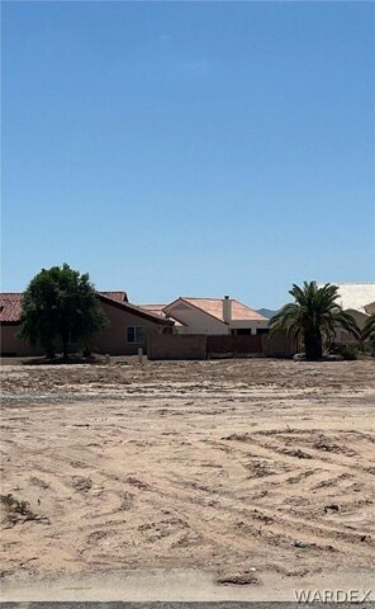 Picture of Residential Land For Sale in Mohave Valley, Arizona, United States