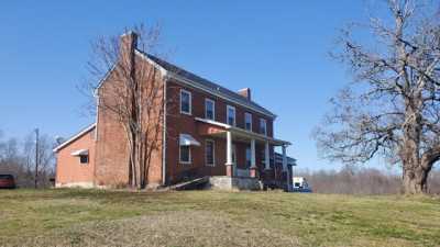 Home For Sale in Cumberland City, Tennessee