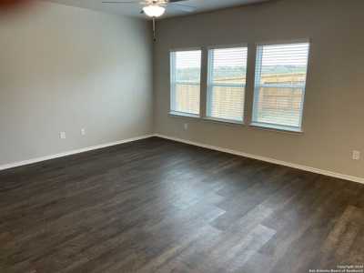 Home For Rent in Saint Hedwig, Texas