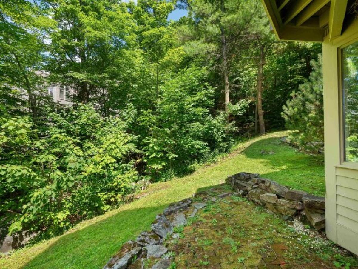 Picture of Home For Sale in Killington, Vermont, United States