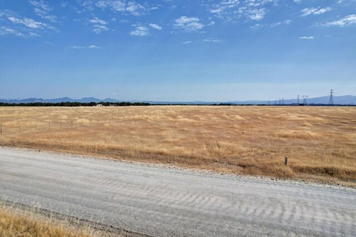 Picture of Residential Land For Sale in Millville, California, United States